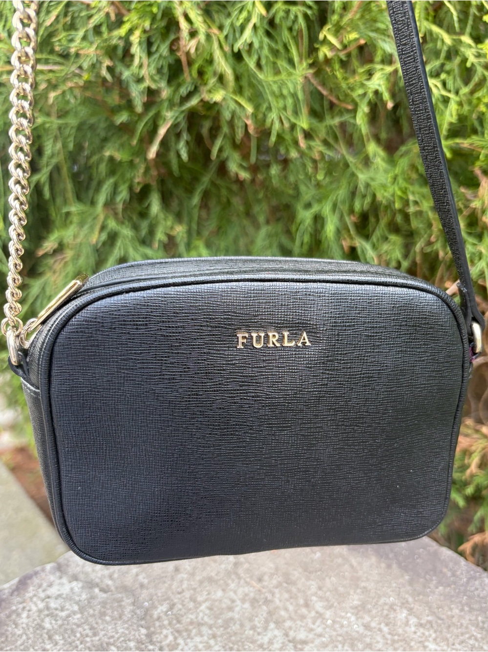 Furla Black Saffiano Leather Crossbody Camera Bag with Gold Logo - Picture 5 of 13